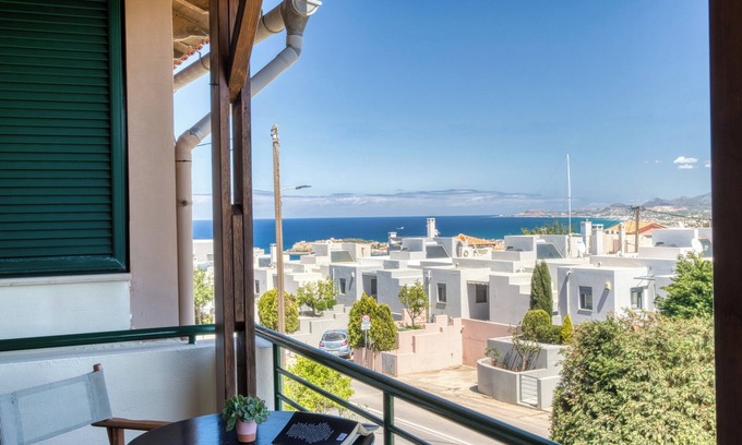 Violi Charaki House | Marilizas Spacious Maisonette