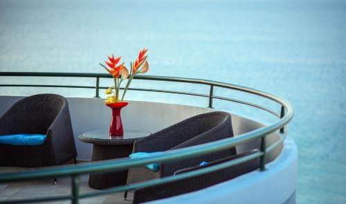 Kato Diminio Apartment | Marina View Sea Front Apartment