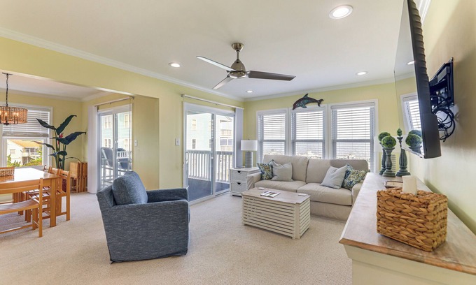Salter Path Condo | Marina Views, Walk to Beach: Atlantic Beach Condo!