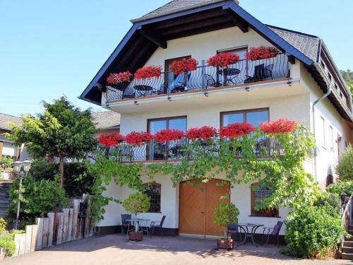 Osann House | Marmann - large holiday apartment