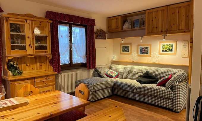 Alba Apartment | MARMOLADA APARTMENTS on Sellaronda-Ski-Tour