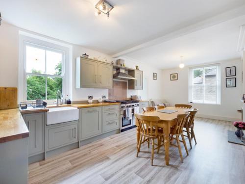 Buxton Apartment | "Marrington" 1st Floor Apartment, Central Location, Buxton