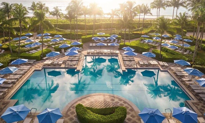 Palm Beach Shores Resort | Marriott's Ocean Pointe 1 Bedroom Ocean Side