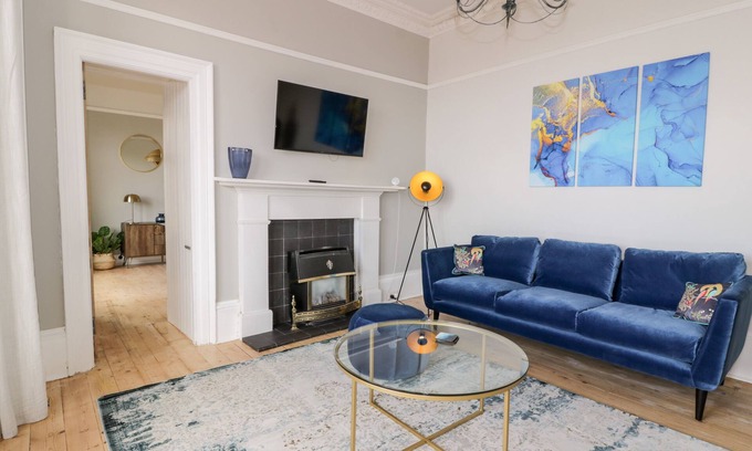 Innellan Cottage | MARS HILL LOWER, family friendly, character holiday cottage in Dunoon