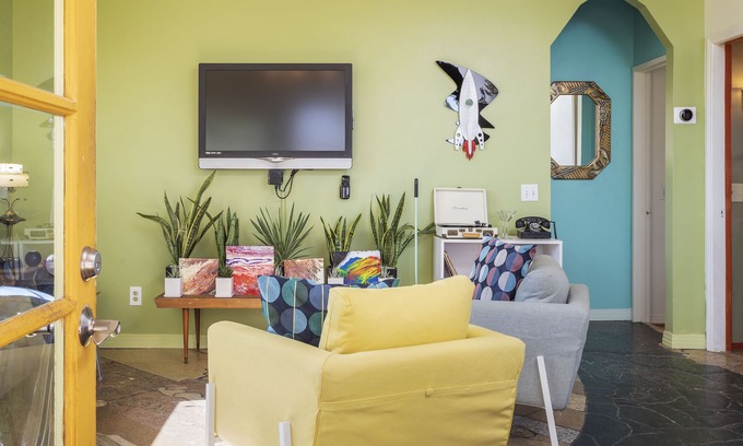 Joshua Tree House | 🌵Martian Rose - Out of this World Stargazing Cabin and Incredible Dark Skies🌵