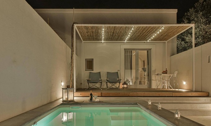 Fasano Apartment | Masseria Pensato Suite Ulivo With Privated Pool