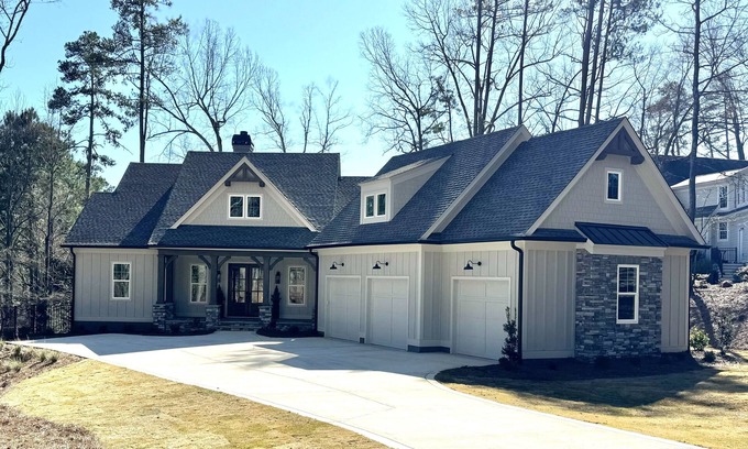 Lake Oconee House | Masters Week & More Rental - New Home in Reynolds next to Marina Cove