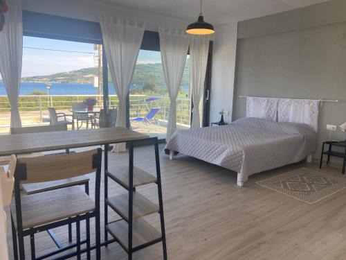 Komnina Apartment | Maurizio's Villa