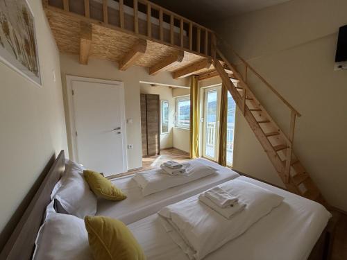Marina Hotel | Max Gastro Beach House