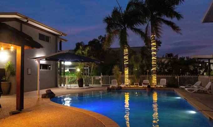 Emerald Hotel | Mayfair Motel Emerald