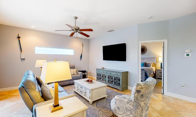 South Gulf Cove House | McAlester Taigh
