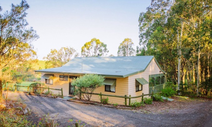 Pokolbin Cottage | McDonald cottage - wine country getaway