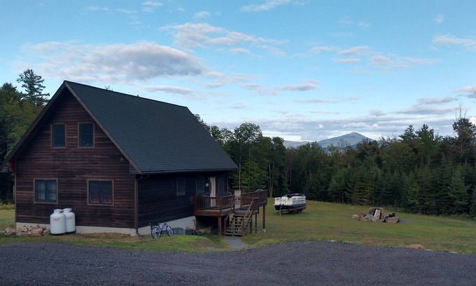 Bloomingdale Ski Chalet | McKenzie Mtn Way Chalet