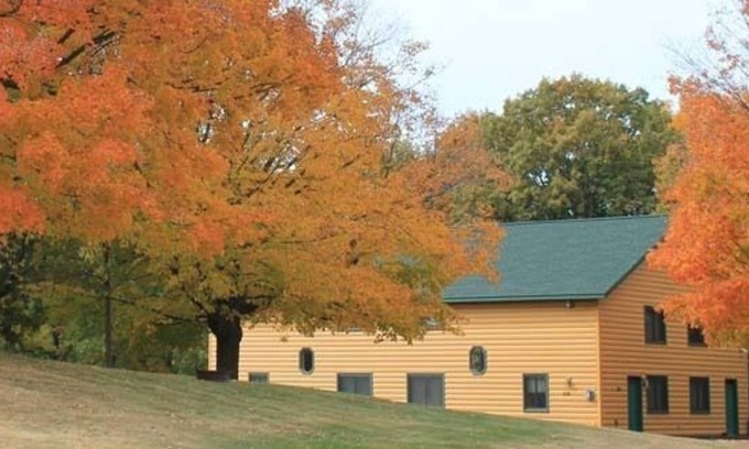 Isle Hotel | McQuoid's Inn and Event Center