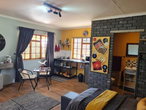 Wakkerstroom Apartment | Meadow View Retro Accommodation