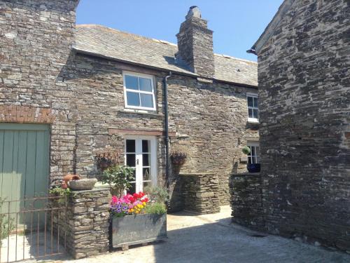 Trebarwith House | Meadwell