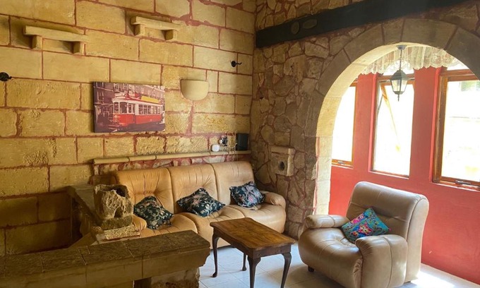 Nadur House | Medieval Vista at Onawandah