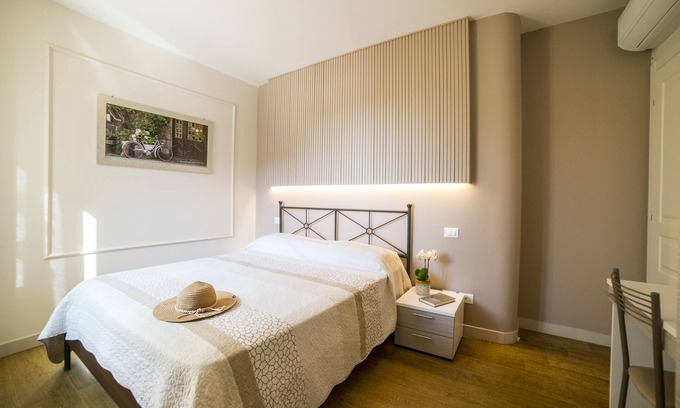 Cupra Marittima Apartment | Medusa Suite - Finely furnished apartment with Pool, Gymnasium, Wi-Fi