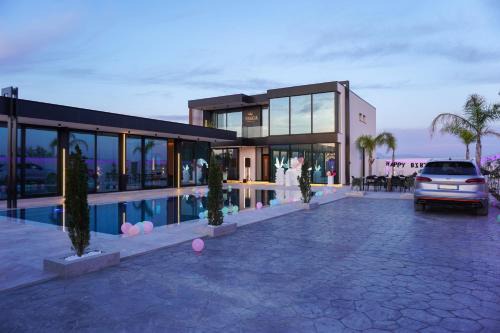 Rrushkull Villa | Mega Luxury Villa