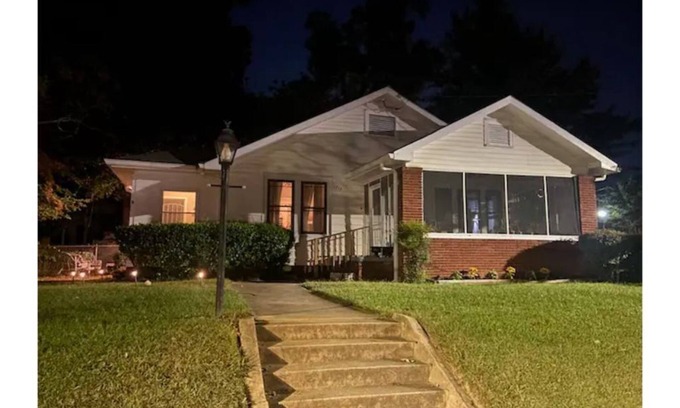 Jefferson Park House | Mega Plex! 2 Locations/Sleeps24