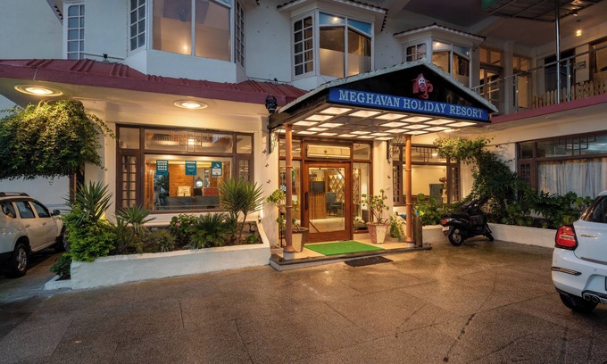 Bhagsu Nag Resort | Meghavan Resort By DLS Hotels