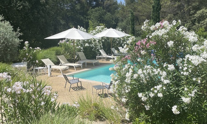 Menerbes Other | Menerbes: Vast Provencal farmhouse, pool, 2 ha of garden, silent. 3 km village