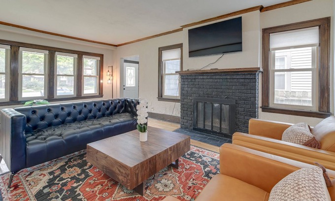 Merriam Park House | Merriam Park Art House