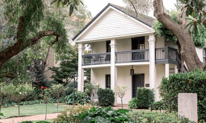 Old Monterey Hotel | Merritt House Hotel