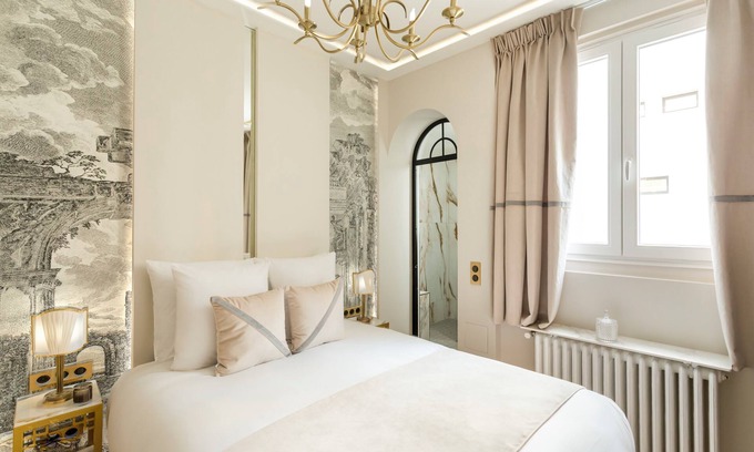 Chaillot Apartment | Merveil Signature Suite - Kleber
