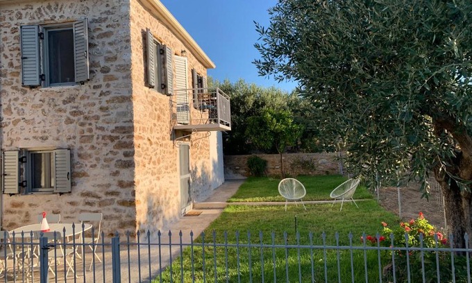 Messaia House | Messinian Stone House