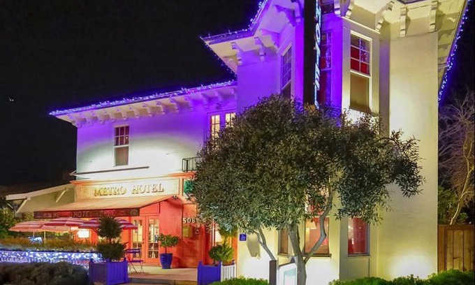 Petaluma Hotel | metro hotel