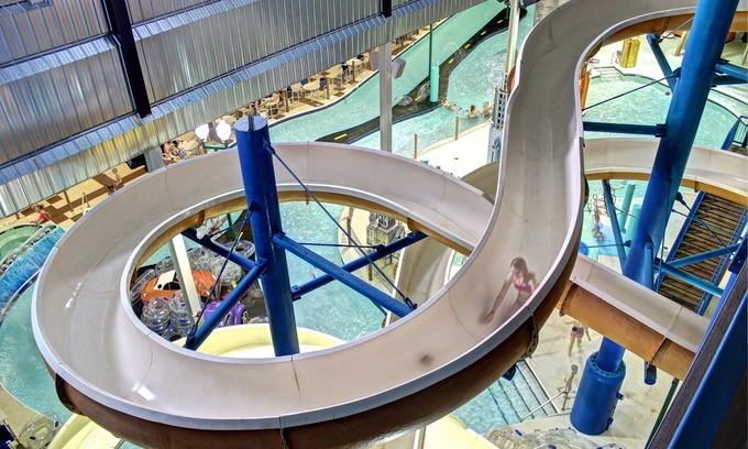 Eau Claire Hotel | Metropolis Resort