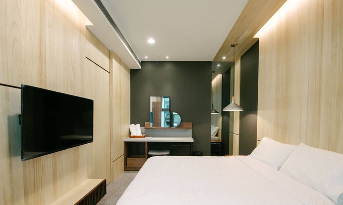 Big Beach House | MH48 Hotel