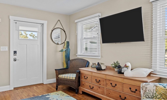 Harkers Island Condo | Mi Faro (My Lighthouse) Unit A