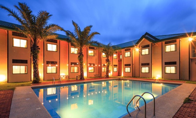Cabanatuan Hotel | Microtel by Wyndham Cabanatuan