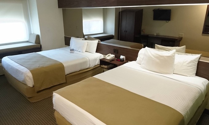 Juarez Municipality Hotel | Microtel Inn by Wyndham Ciudad Juarez/By US Consulate