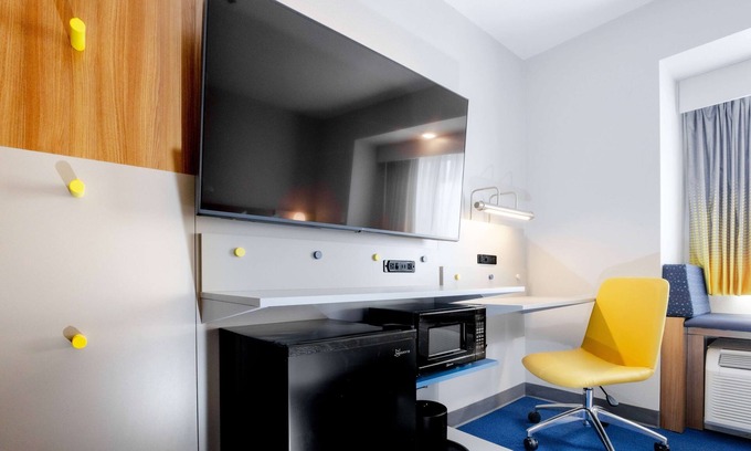 Springville Hotel | Microtel Inn & Suites by Wyndham Springville