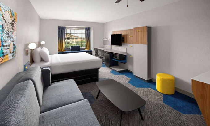 Buda Hotel | Microtel Inn & Suites by Wyndham Buda Austin South