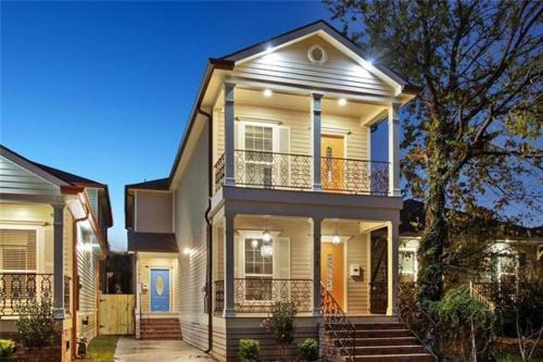 Tulane - Gravier House | Mid-city 3-br Apt Near Superdome