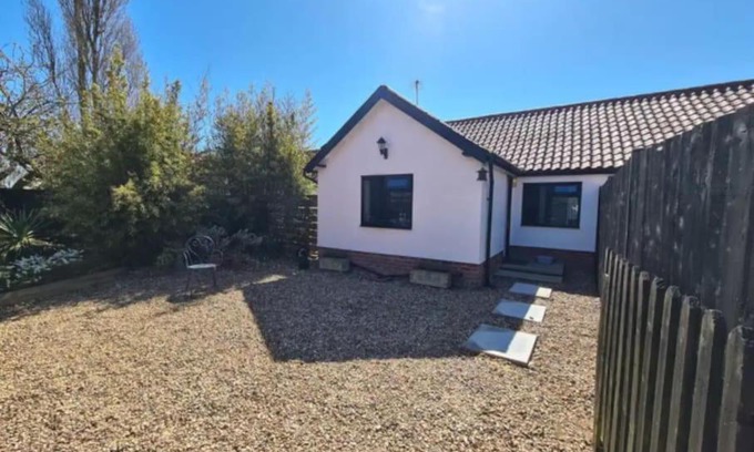 Harleston House | Middle Tree, ideal modern cottage