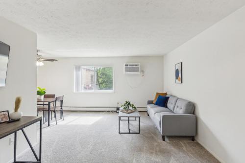 Parma Apartment | Midtown 3605i Cozy & Comfy I Free Parking