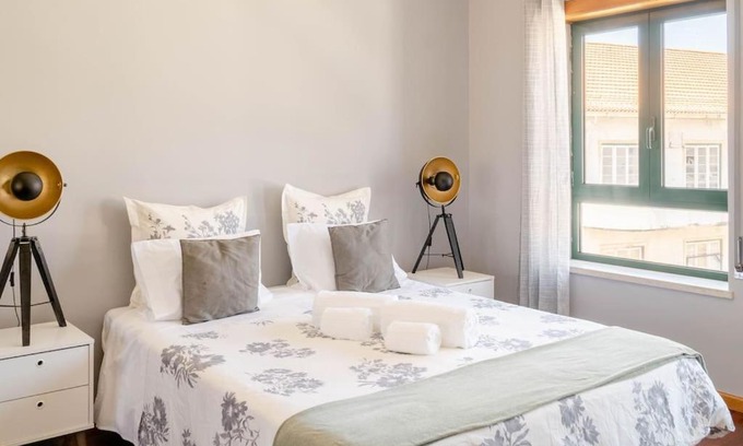 Coimbra City Centre Apartment | Miguel Torga Gold Deluxe