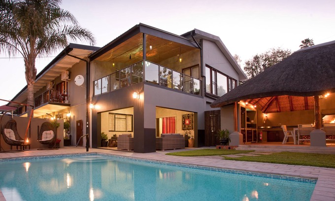 Oudtshoorn Bed & Breakfast | Miles B&B Guesthouse