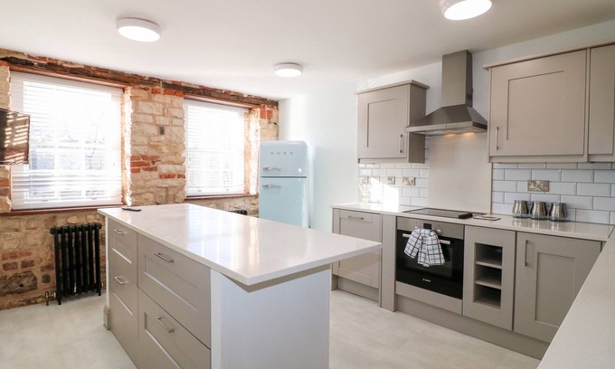 Mansfield Cottage | Mill View Duplex