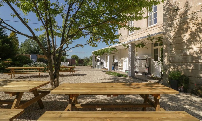 Gillingham House | Milton Manor