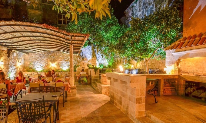 Orebic Hotel | Mimbelli