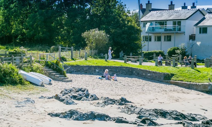 Cemaes Bay Cottage | Min y Wygyr - on the beach, sleeps 8 guests in 4 bedrooms