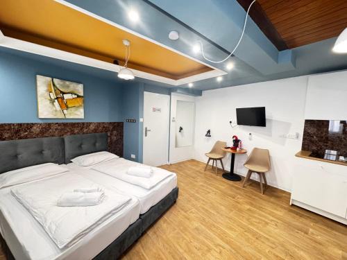 Limassol Apartment | Mini Studio N6 private Bathroom and Kitchenette