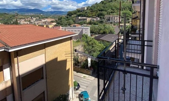 Cosenza Apartment | Minimal apartment in the city center