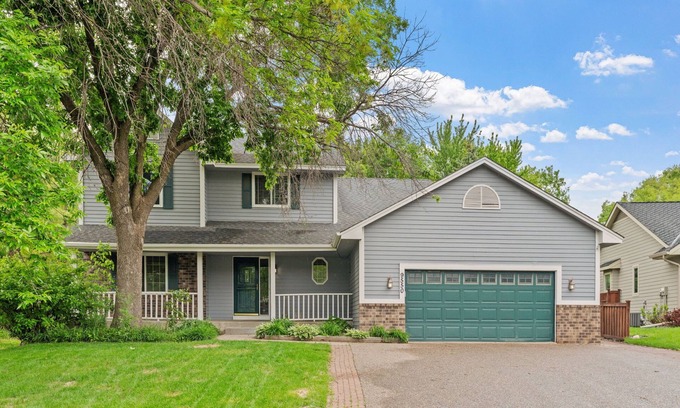 Champlin House | MINNeSTAY* Ultimate Family Fun Escape | Entertainment